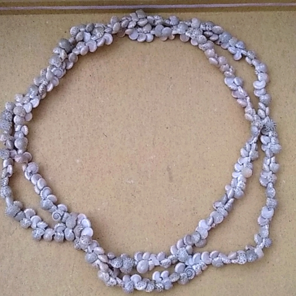 MINI SEA SHELL NECKLACE LITE WEIGHT CAN BE WORN DOUBLED OR LONG OVER THE HEAD